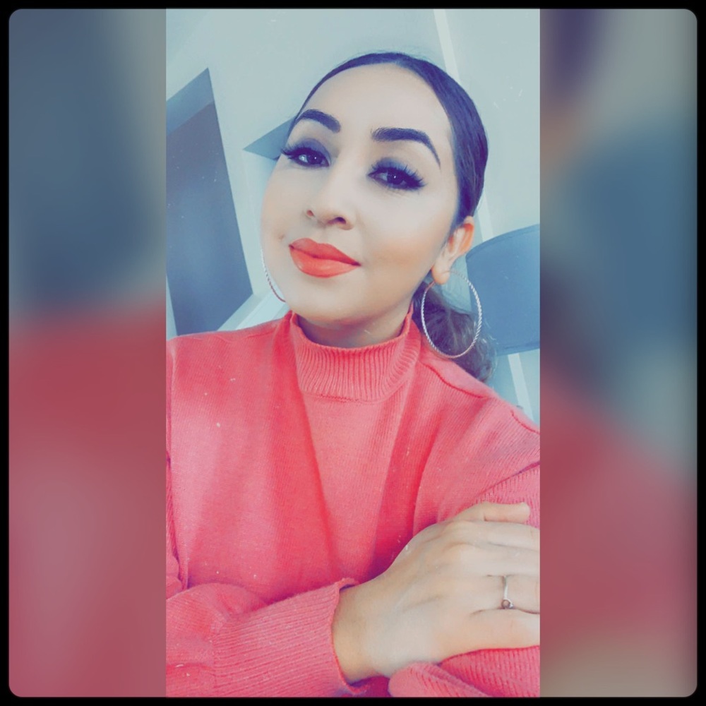 Meet your Posher, Anali